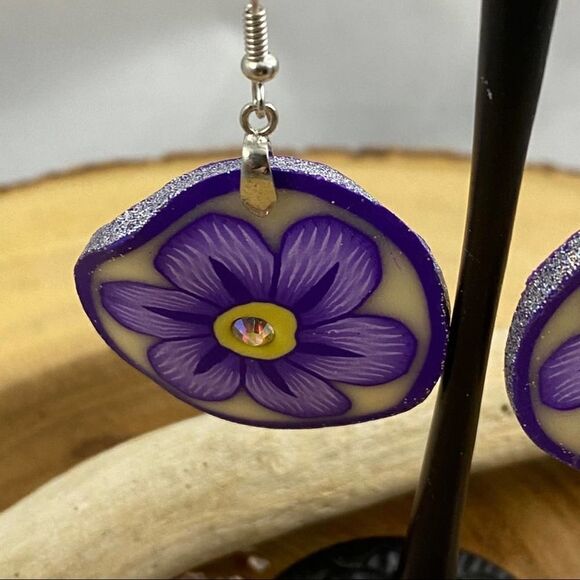 Retro Polymer Hand Painted Flower Earrings - Picture 5 of 6